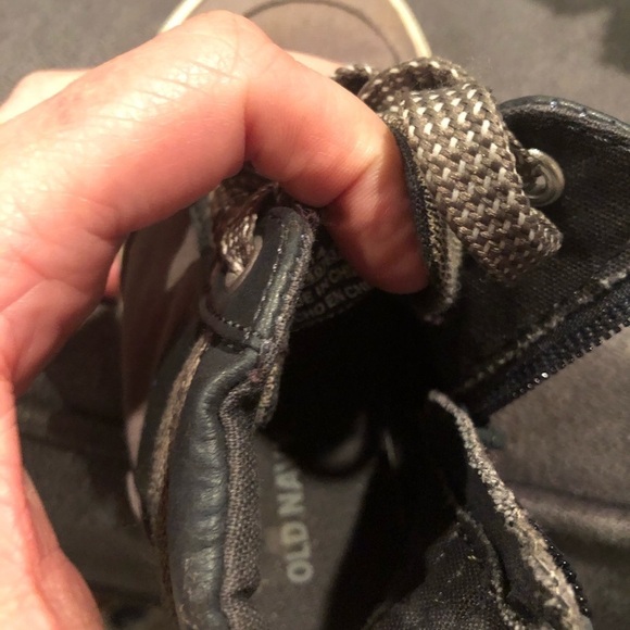 Old Navy toddler high tops size 7 - Picture 8 of 8